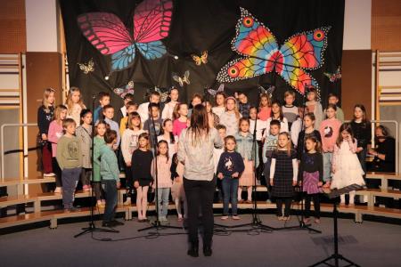 Območna revija otroških in mladinskih pevskih zborov občin Kamnik in Komenda (14)